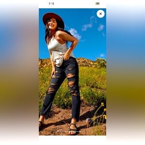 American eagles frigid mom jeans